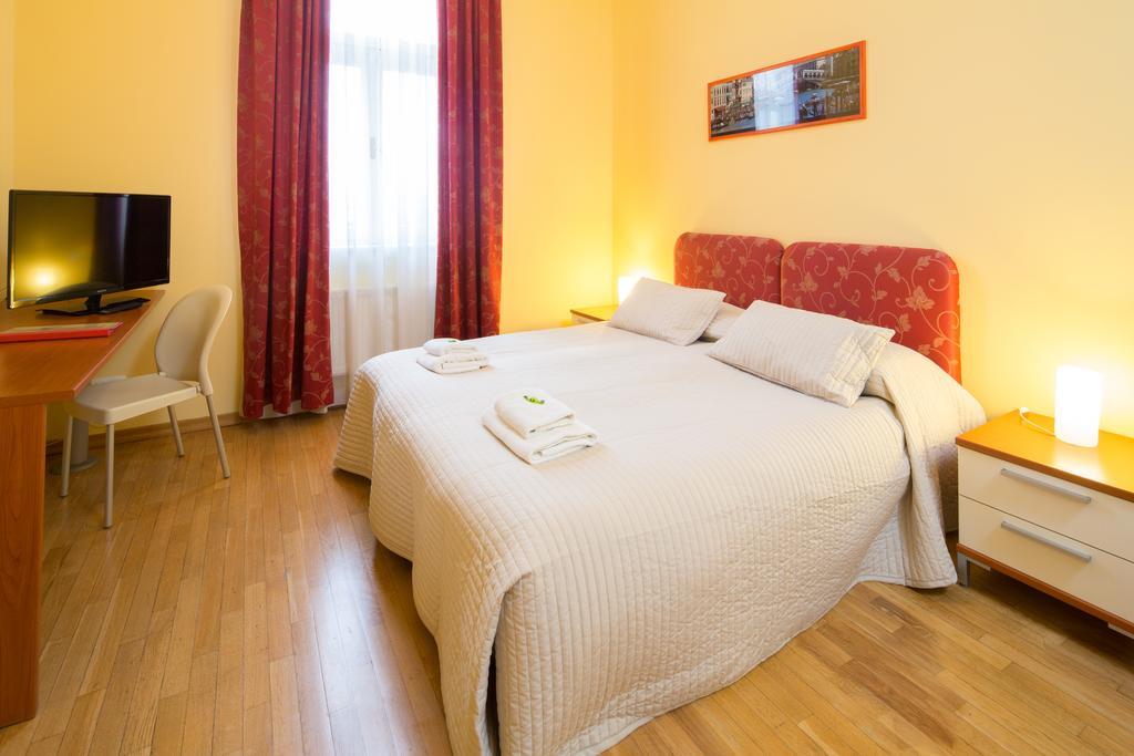 City Lounge Hotel Прага Стая снимка