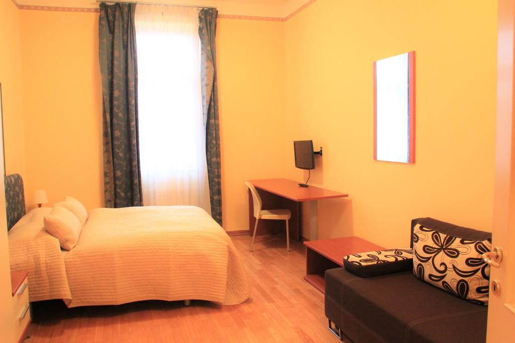 City Lounge Hotel Прага Екстериор снимка